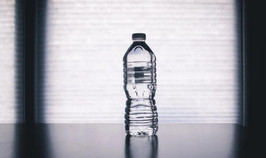 6 Bold Bottled Water Facts