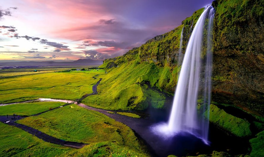 5 Incredible Facts About Iceland